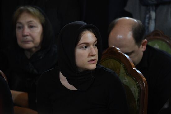 Прощание с Ю. Лужковым