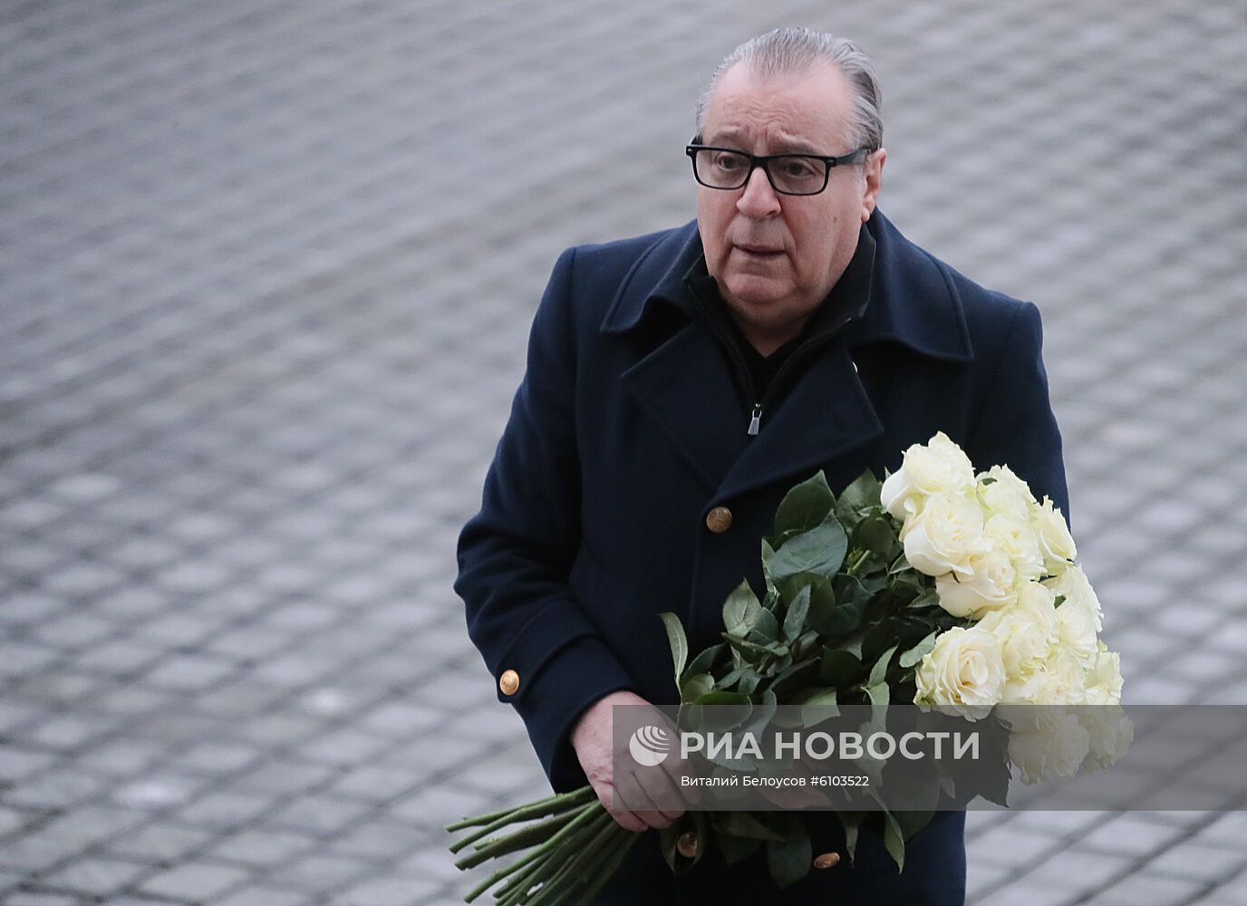 Прощание с Ю. Лужковым