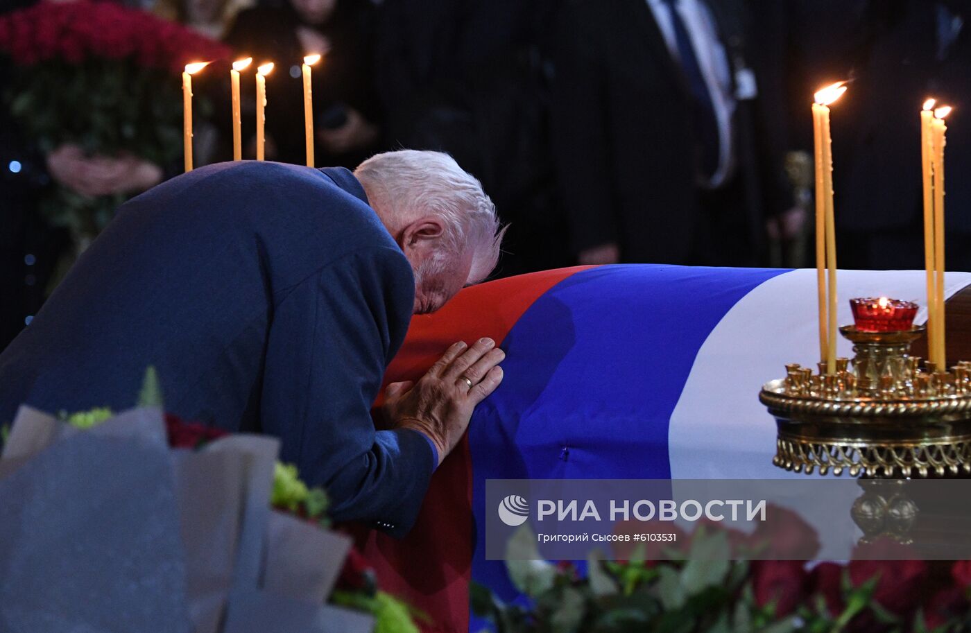 Прощание с Ю. Лужковым