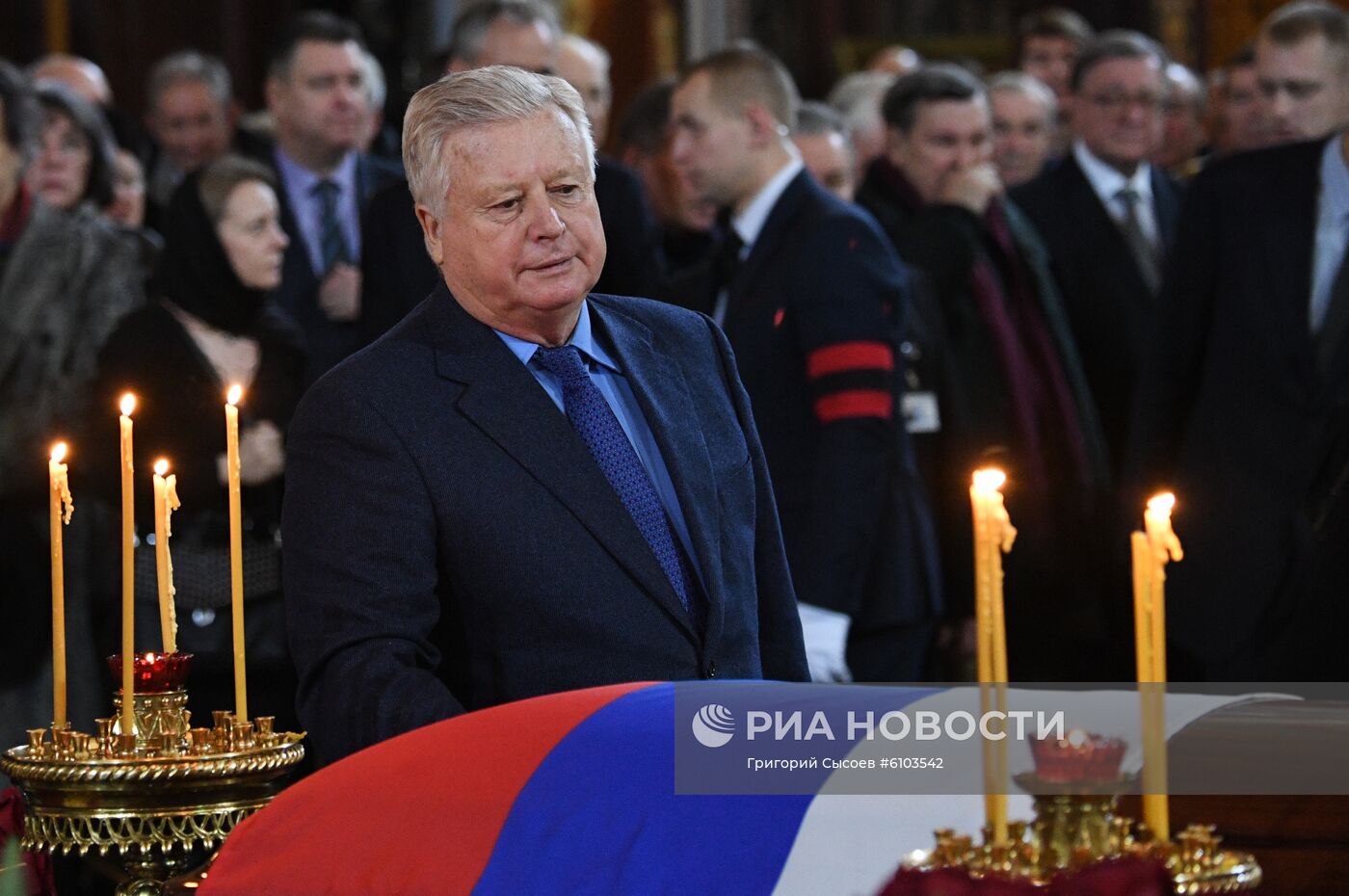 Прощание с Ю. Лужковым