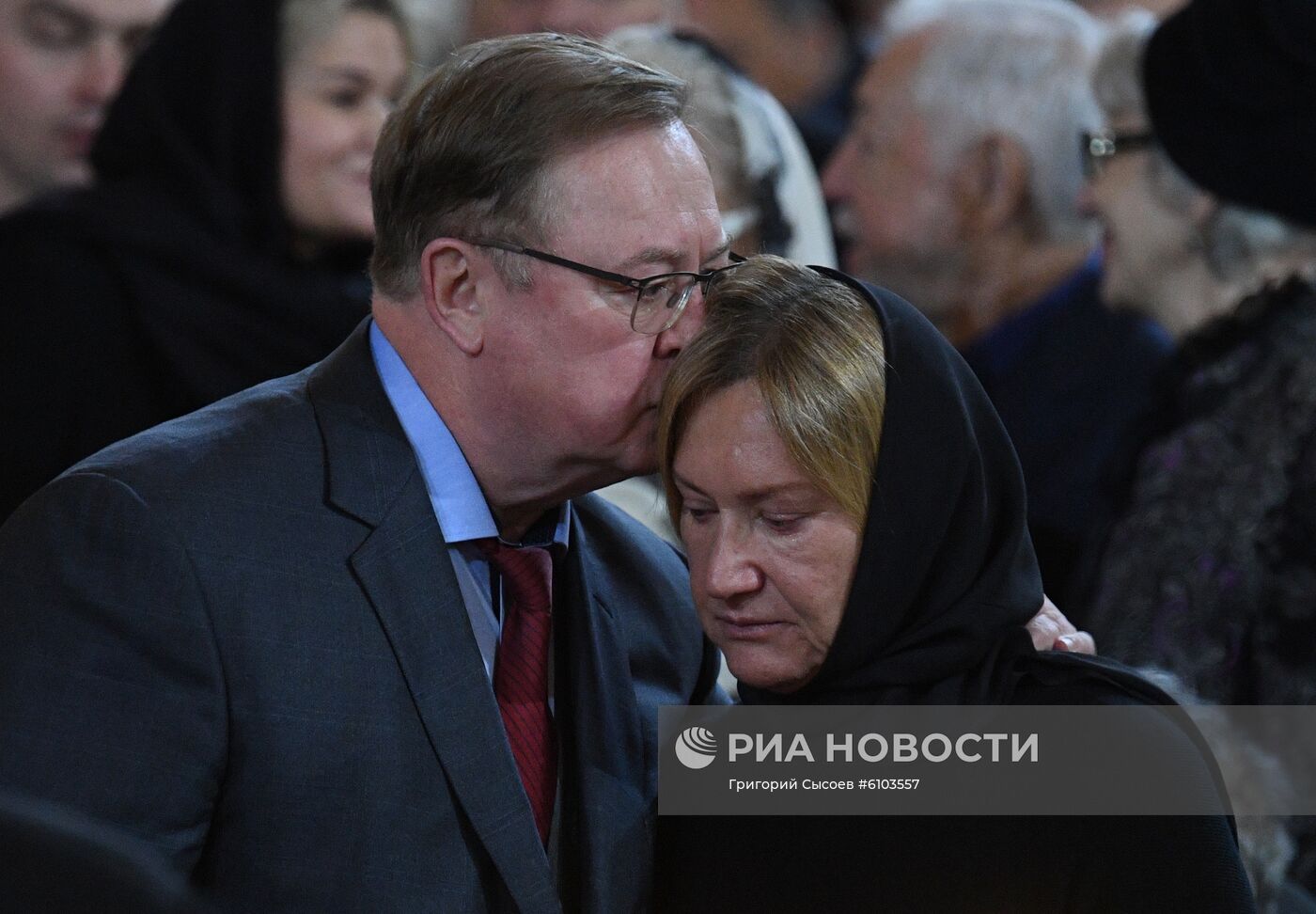 Прощание с Ю. Лужковым