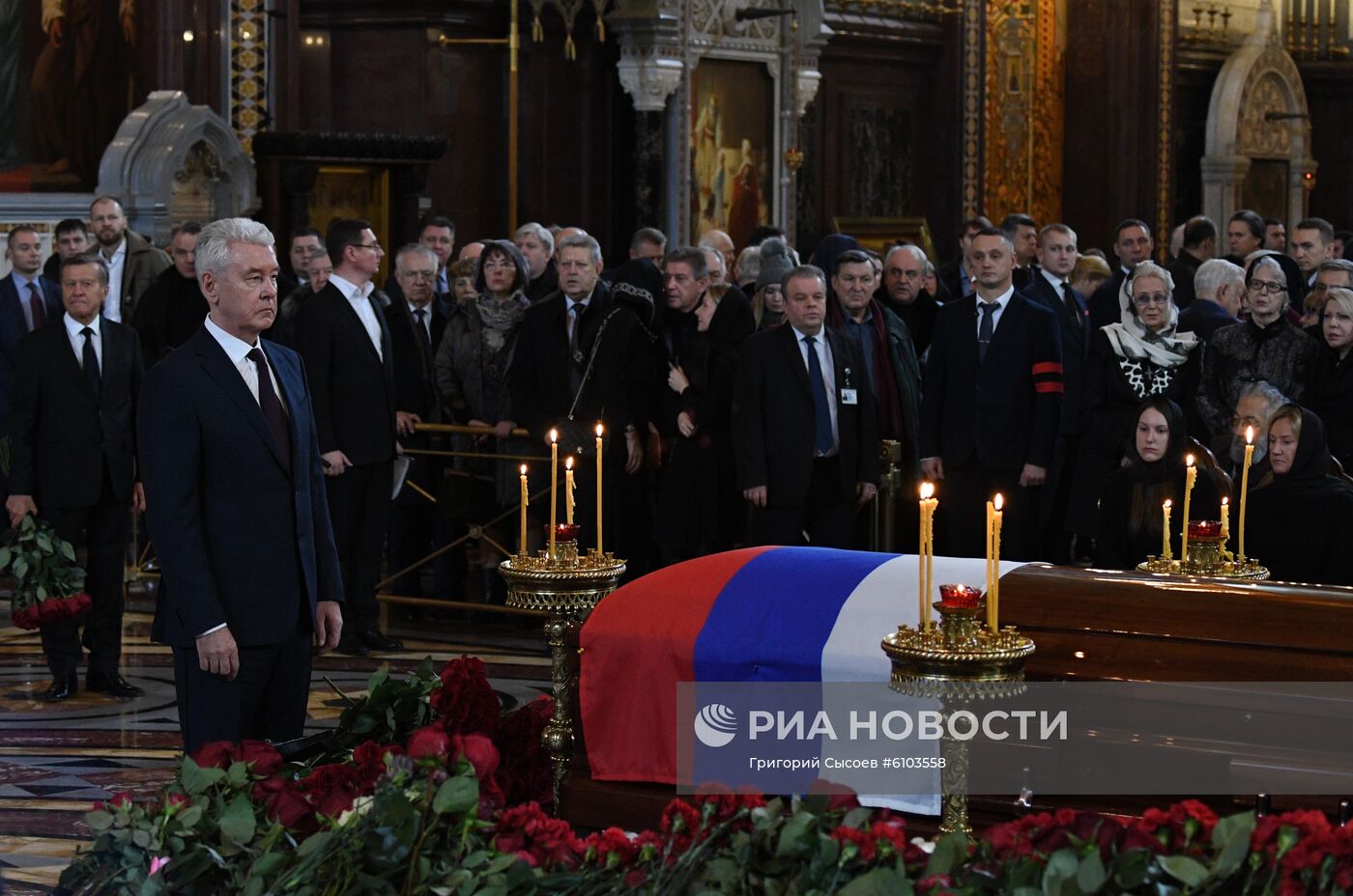 Прощание с Ю. Лужковым