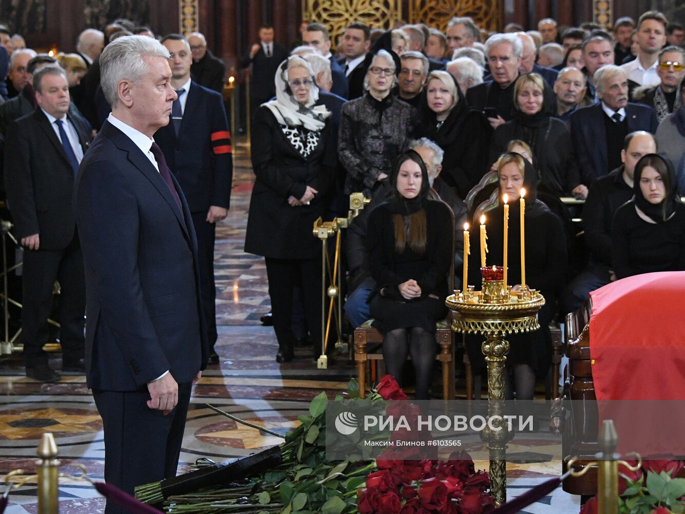 Прощание с Ю. Лужковым