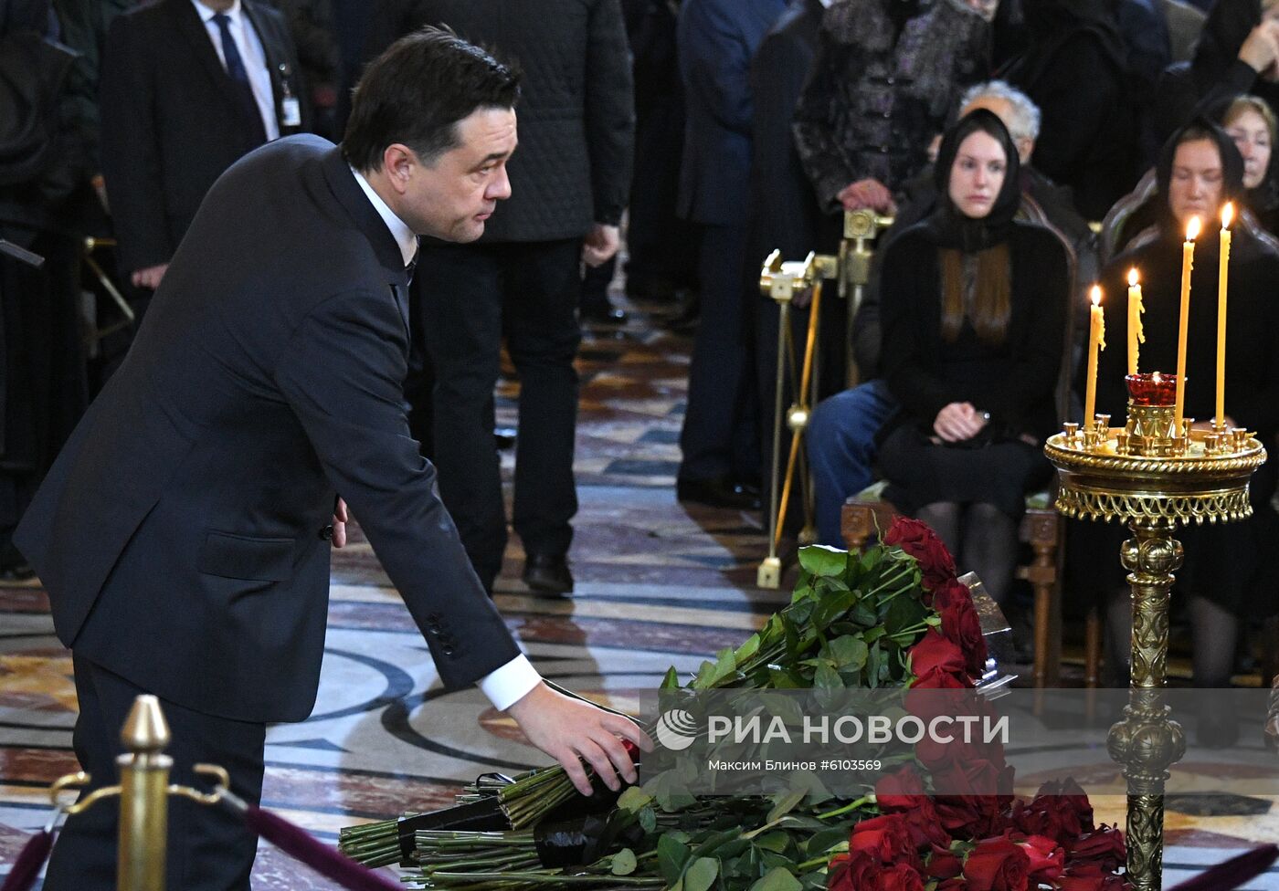 Прощание с Ю. Лужковым