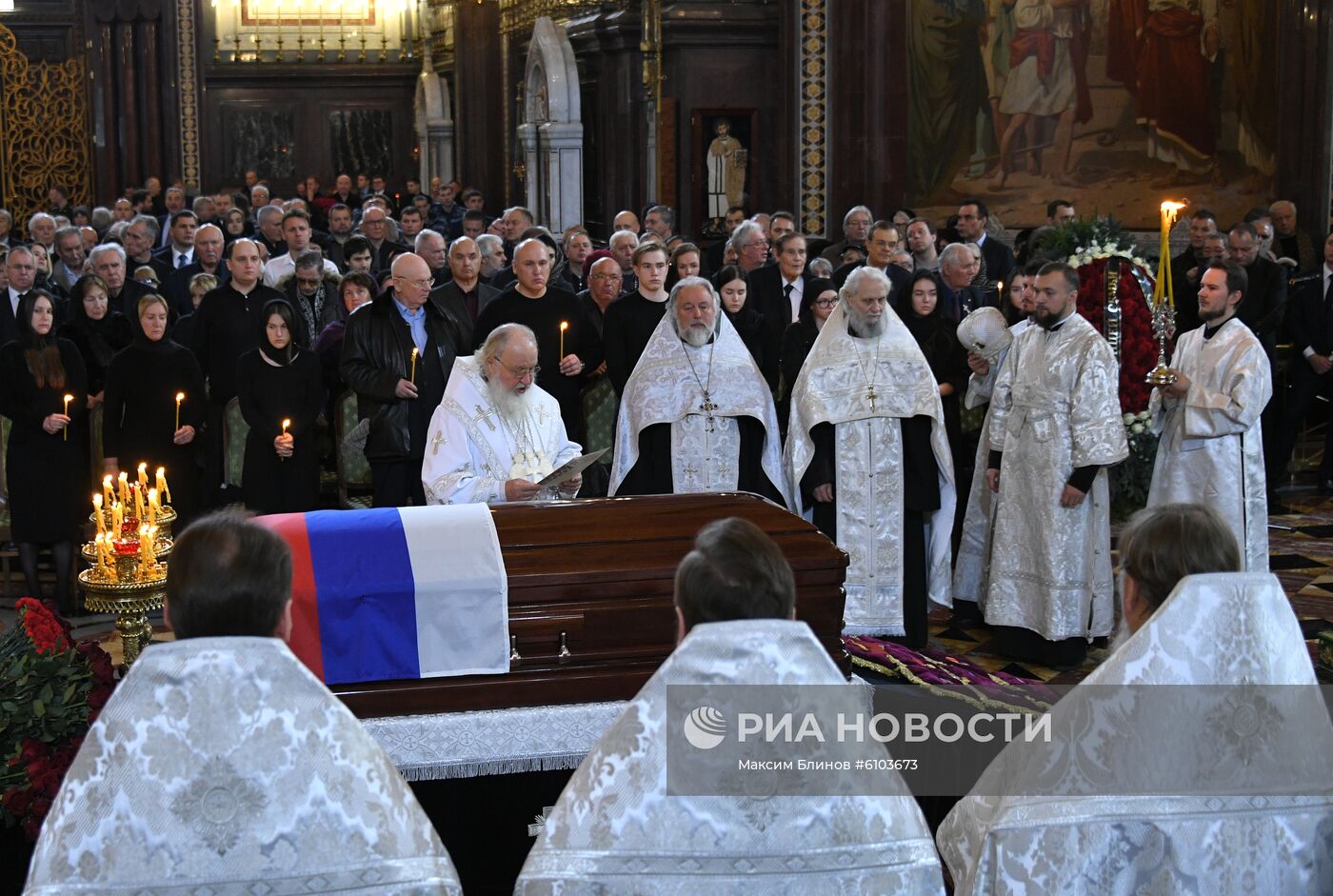 Прощание с Ю. Лужковым