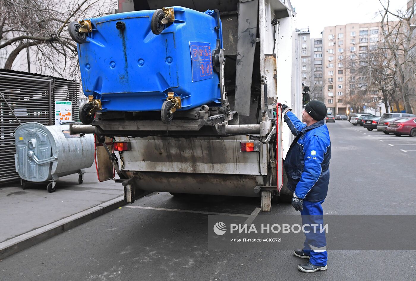 Раздельный сбор мусора в Москве | РИА Новости Медиабанк