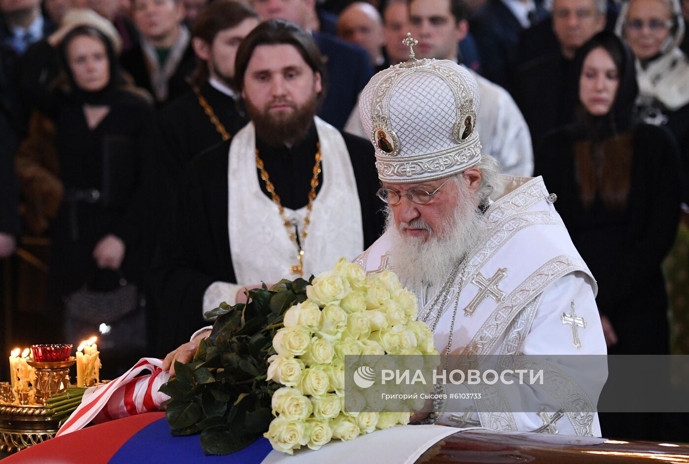 Прощание с Ю. Лужковым