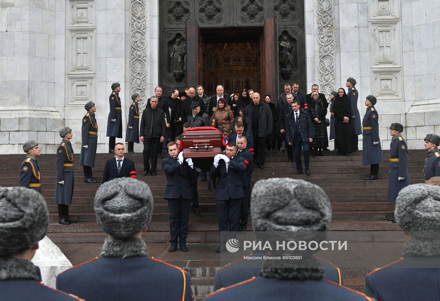 Прощание с Ю. Лужковым