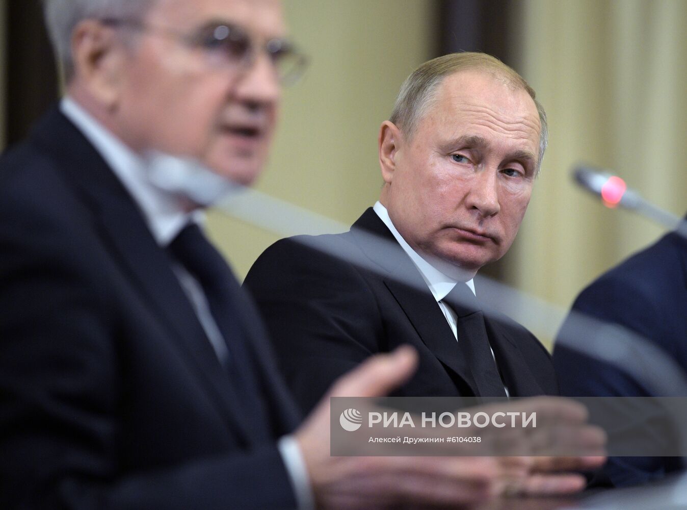 Президент РФ В. Путин встретился с судьями Конституционного Суда