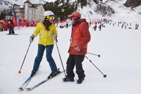 Открытие горнолыжного сезона в Приэльбрусье Открытие горнолыжного сезона в Приэльбрусье