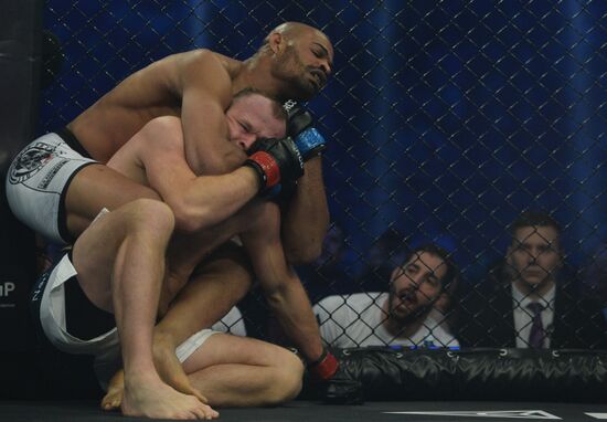 Турнир по ММА в Екатеринбурге