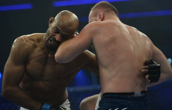 Турнир по ММА в Екатеринбурге