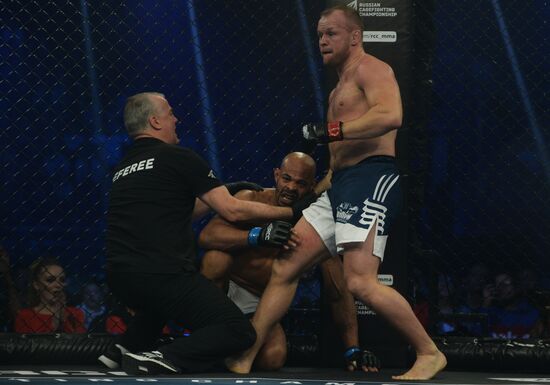 Турнир по ММА в Екатеринбурге