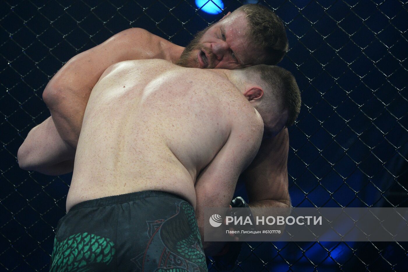 Турнир по ММА в Екатеринбурге