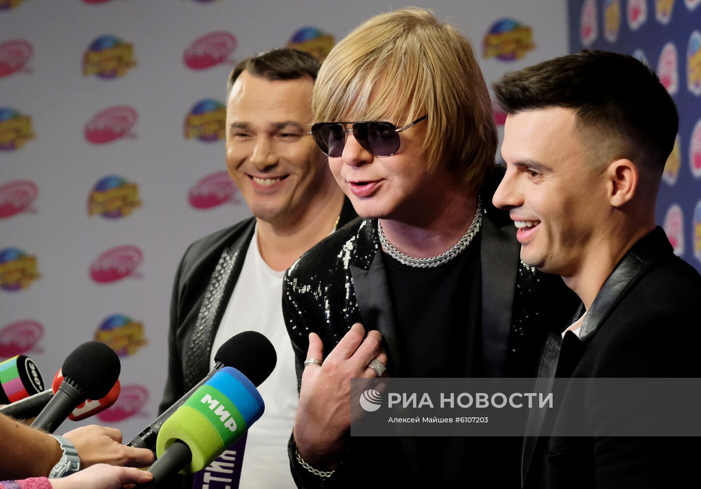 Музыкальный фестиваль "Легенды Ретро FM"