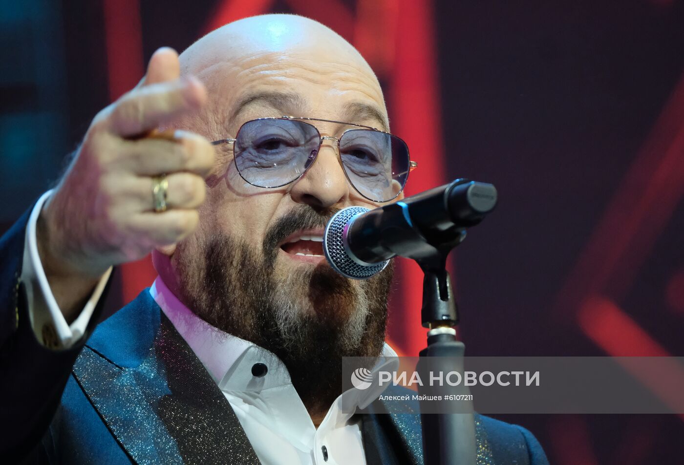 Музыкальный фестиваль "Легенды Ретро FM"