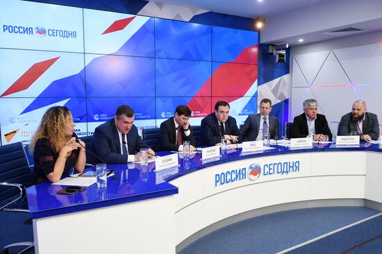 Круглый стол "Как усилить правовую защиту россиян и соотечественников за рубежом?"