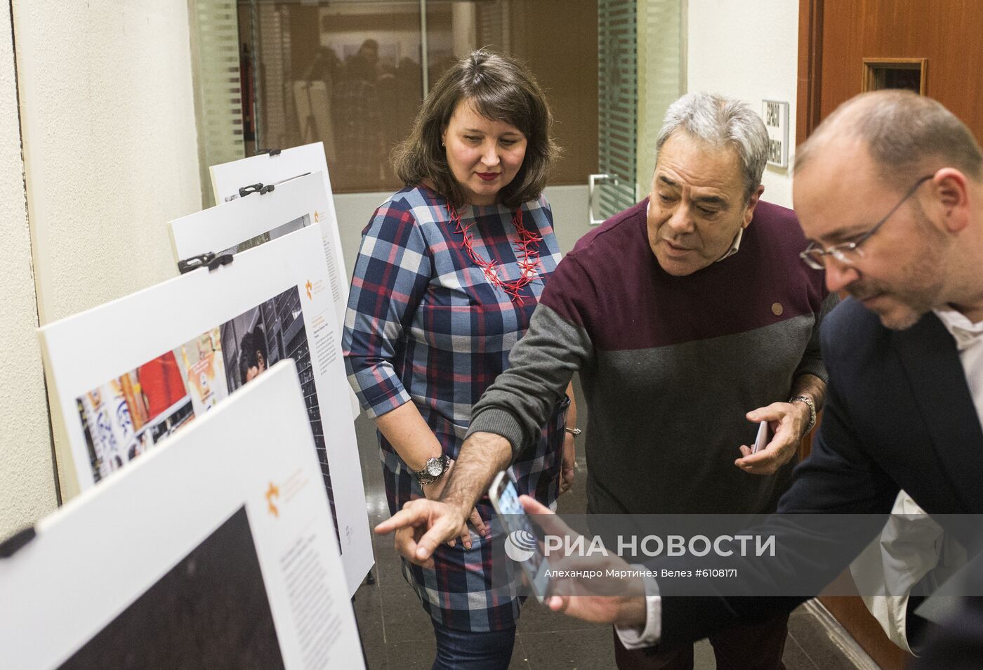 Открытие выставки победителей конкурса им. А. Стенина в Мадриде