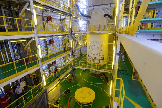 Пуск ракеты "Союз-СТ" отложен на сутки