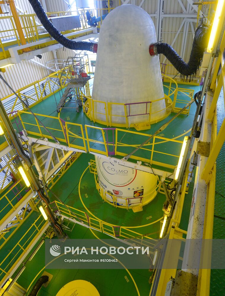 Пуск ракеты "Союз-СТ" отложен на сутки