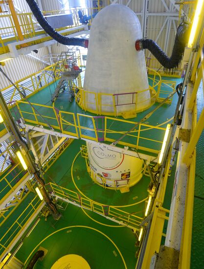 Пуск ракеты "Союз-СТ" отложен на сутки