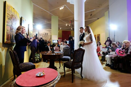 Выставка "Русская свадьба" в Москве