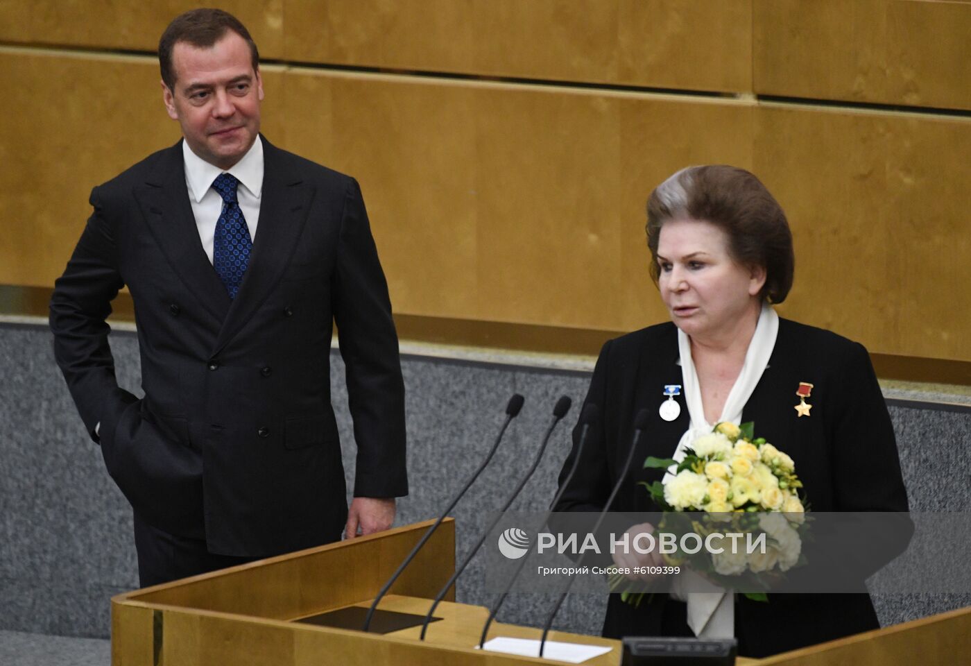 Премьер-министр РФ Д. Медведев принял участие в заключительном пленарном заседании осенней сессии Государственной Думы РФ