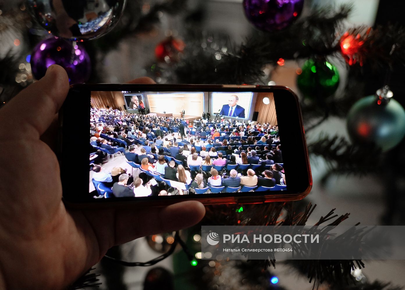 Трансляция пресс-конференции президента РФ В. Путина