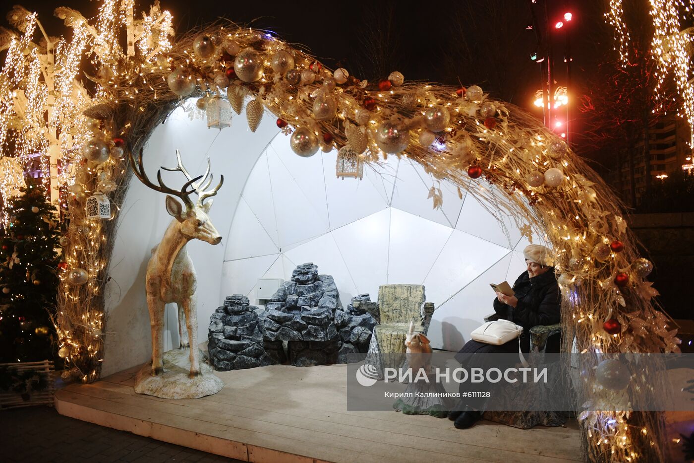Новогоднее украшение центральных площадей Москвы
