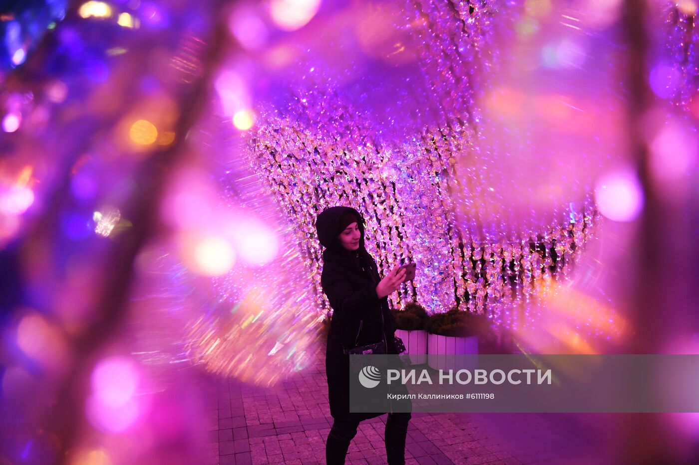 Новогоднее украшение центральных площадей Москвы