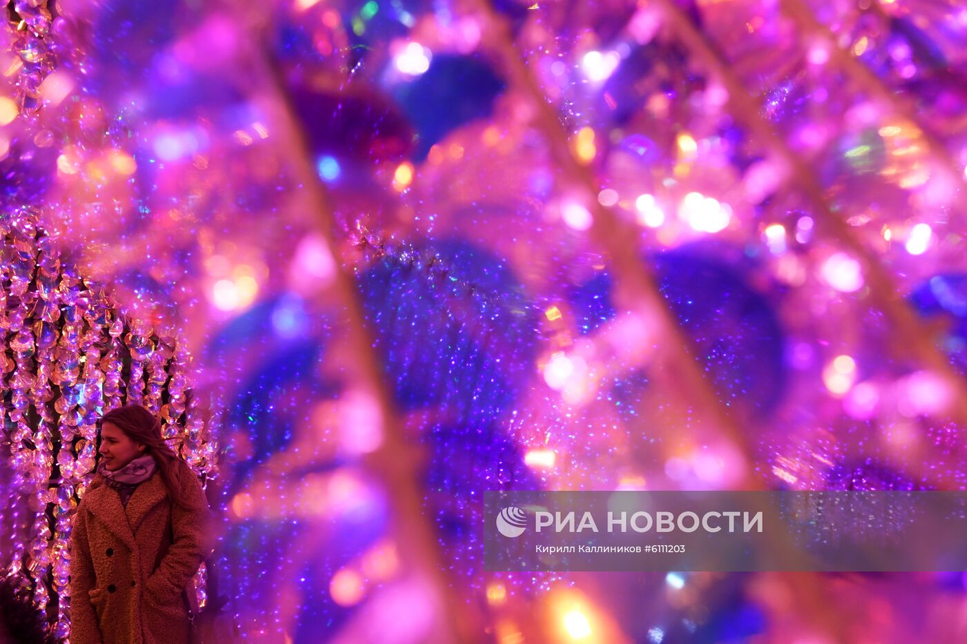 Новогоднее украшение центральных площадей Москвы