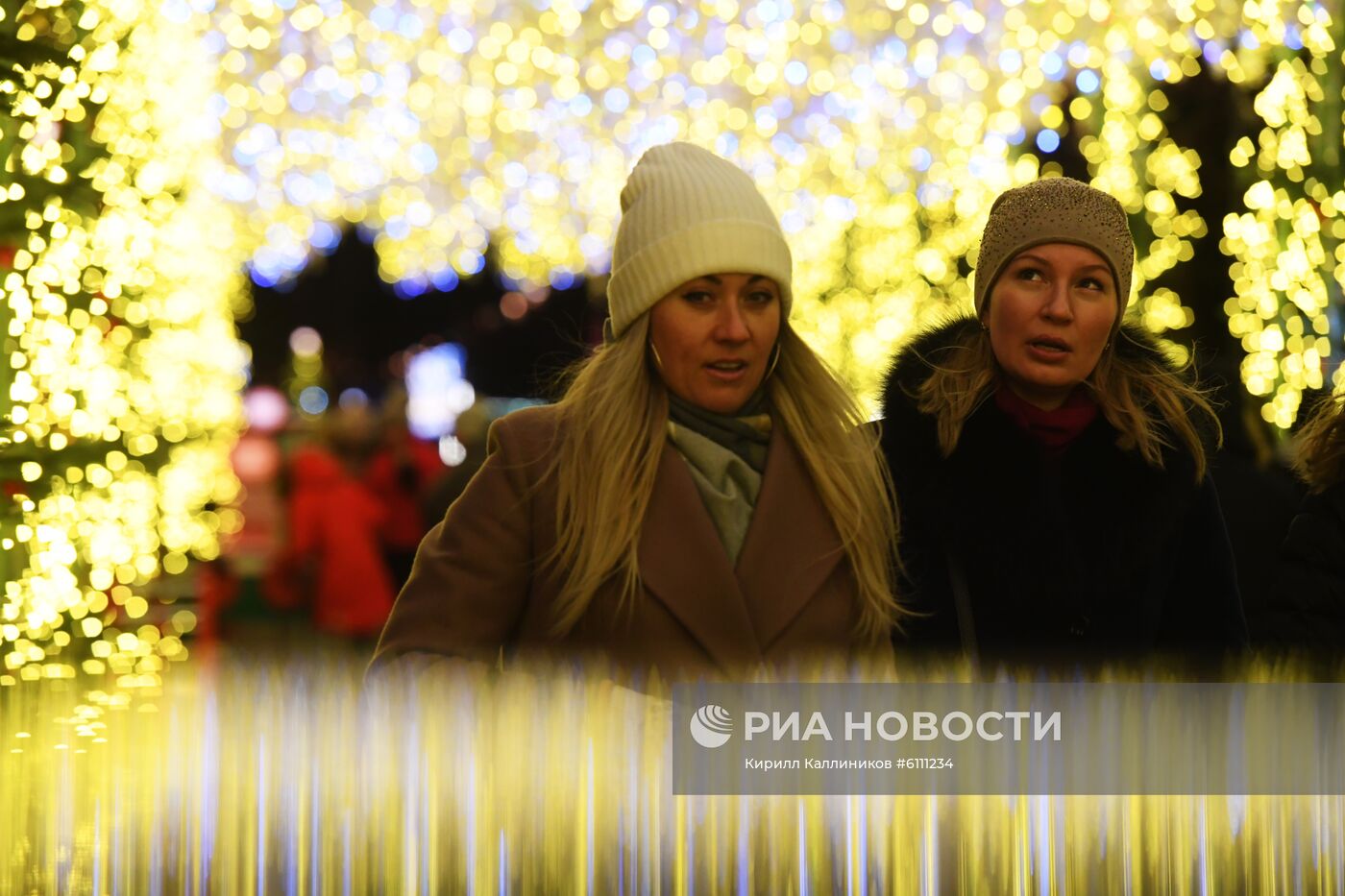 Новогоднее украшение центральных площадей Москвы