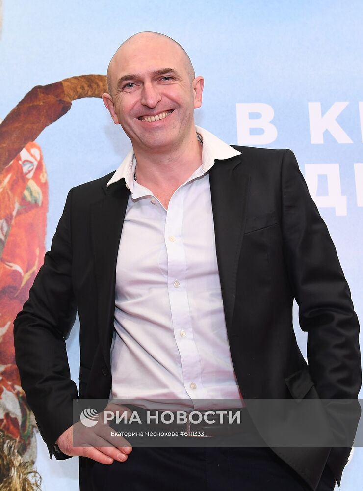 Актер Михаил Бабичев на премьере фильма Клима Шипенко "Холоп" в кинотеатре "КАРО 11 Октябрь" на Новом Арбате. Место: Россия, Москва. Автор: Екатерина Чеснокова/РИА Новости. Премьера фильма "Холоп" режиссера К. Шипенко