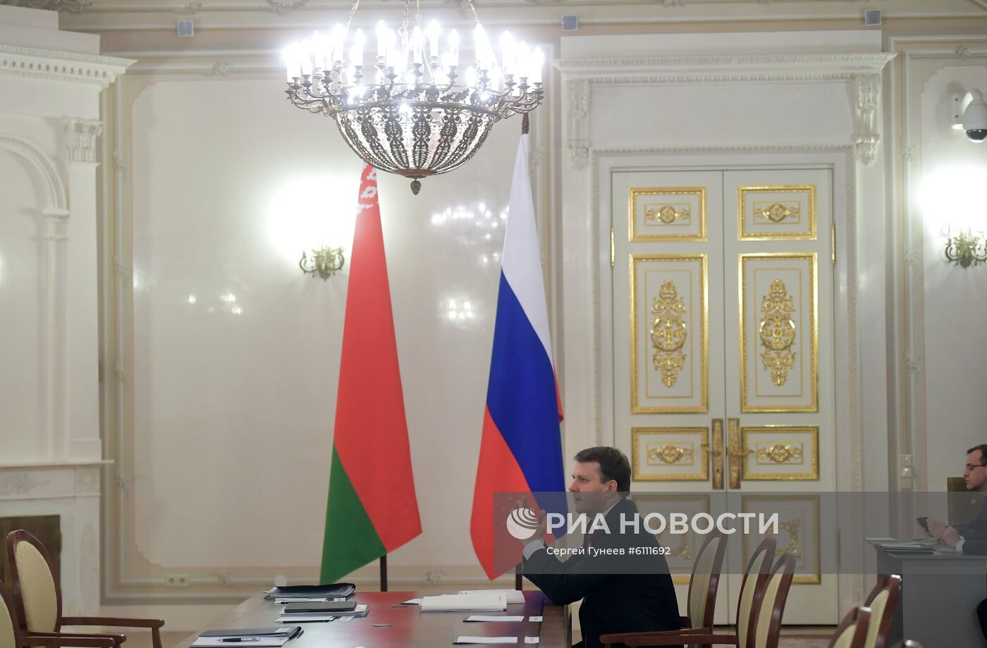 Рабочая поездка президента РФ В. Путина в Санкт-Петербург