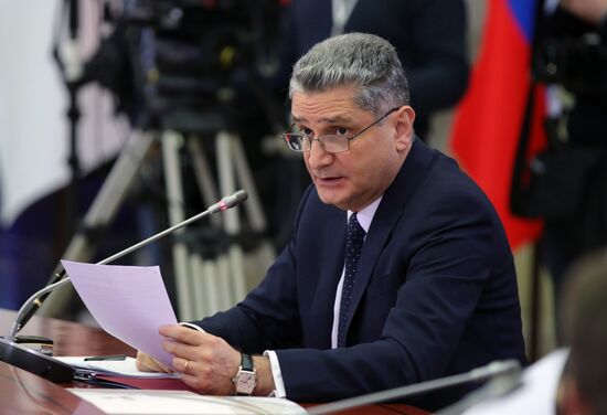 Рабочая поездка президента РФ В. Путина в Санкт-Петербург