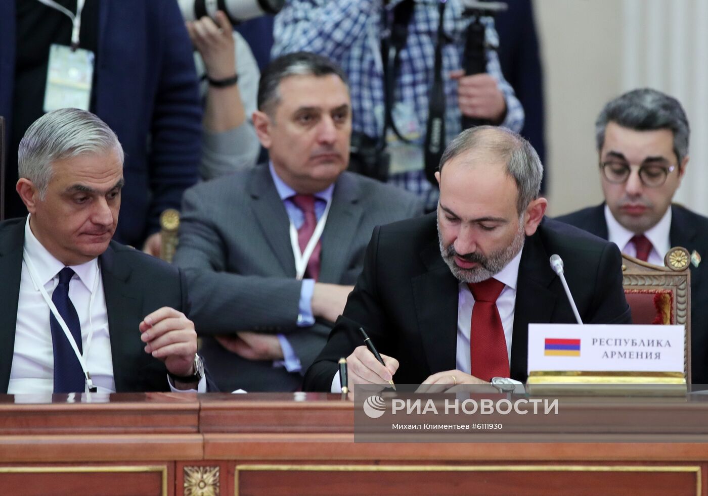 Рабочая поездка президента РФ В. Путина в Санкт-Петербург