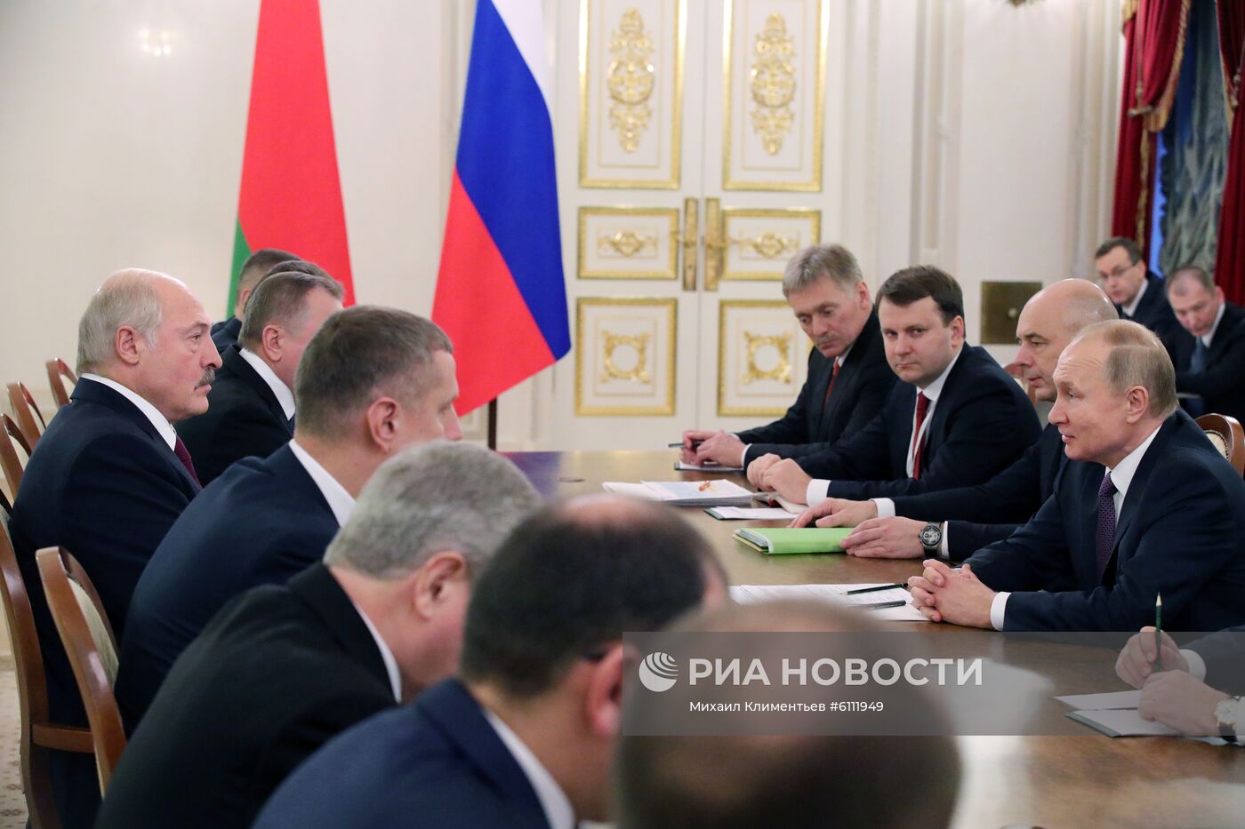 Рабочая поездка президента РФ В. Путина в Санкт-Петербург