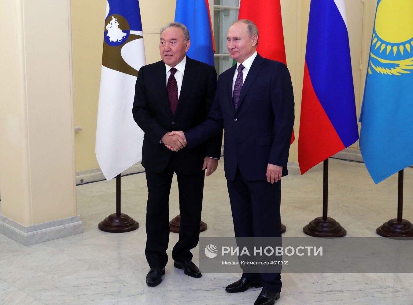 Рабочая поездка президента РФ В. Путина в Санкт-Петербург