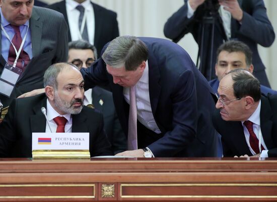 Рабочая поездка президента РФ В. Путина в Санкт-Петербург