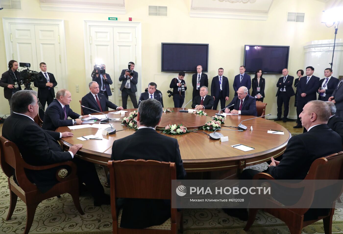 Рабочая поездка президента РФ В. Путина в Санкт-Петербург