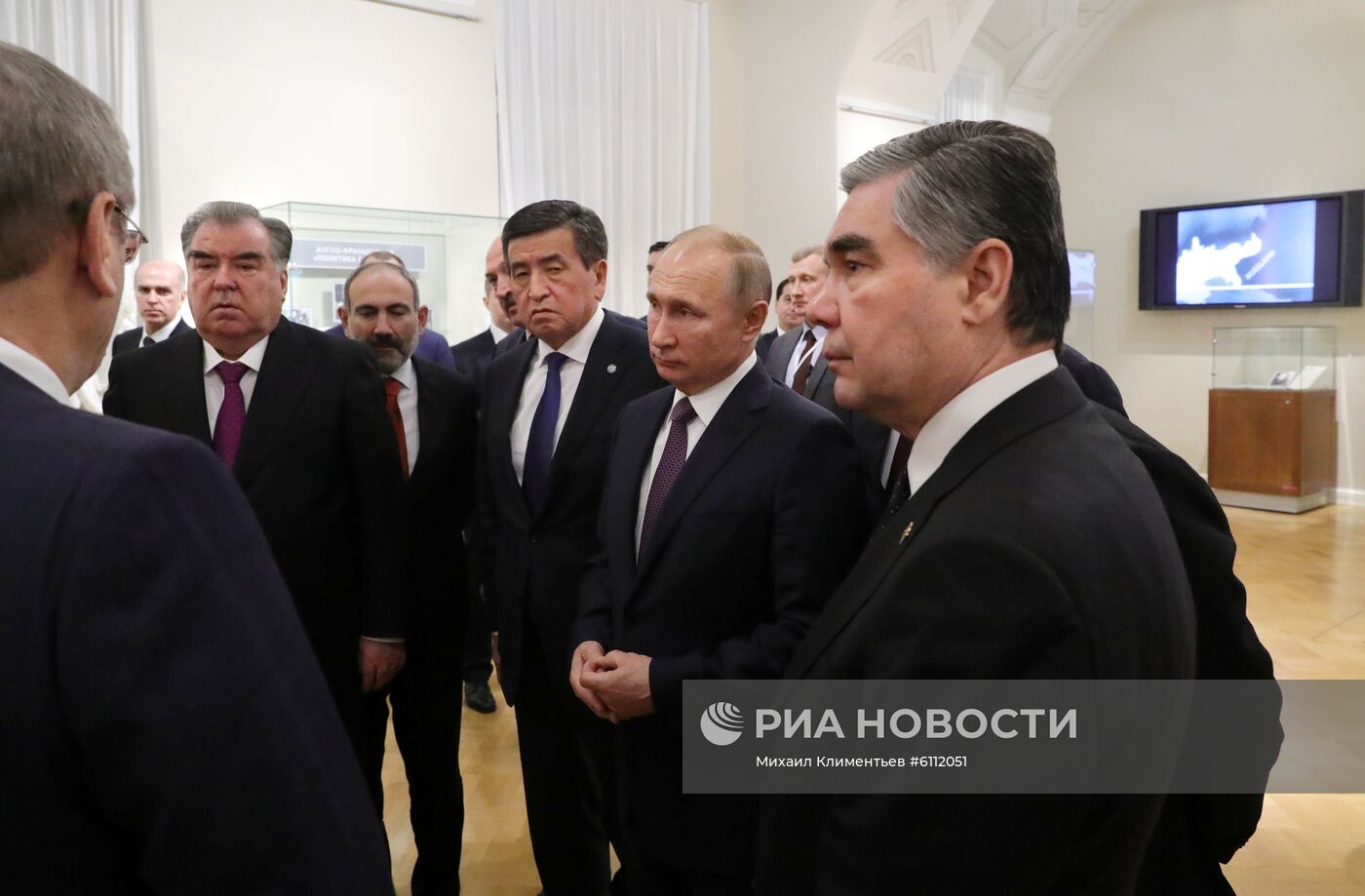 Рабочая поездка президента РФ В. Путина в Санкт-Петербург