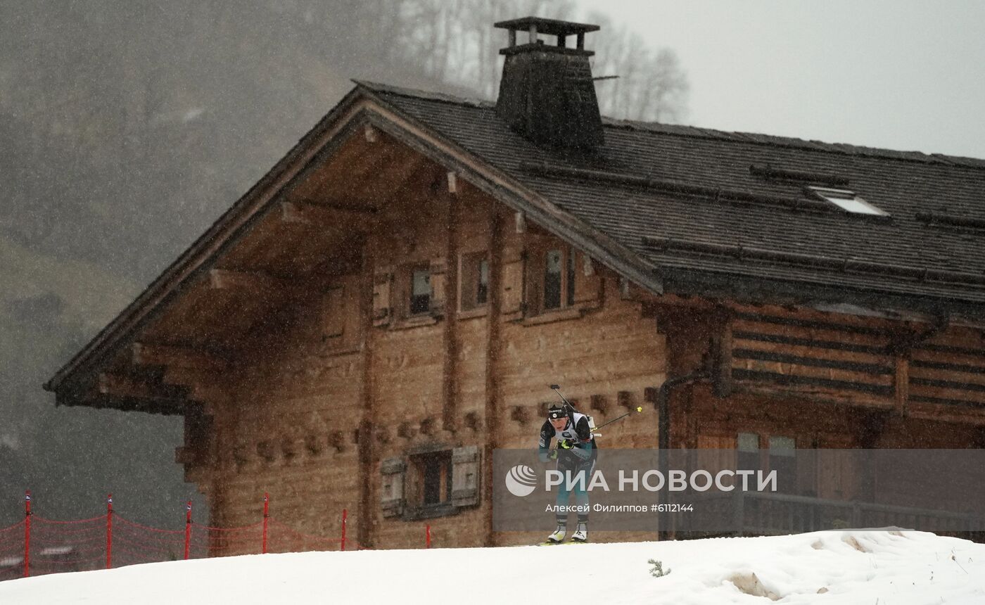 Биатлон. III этап Кубка мира. Женщины. Спринт