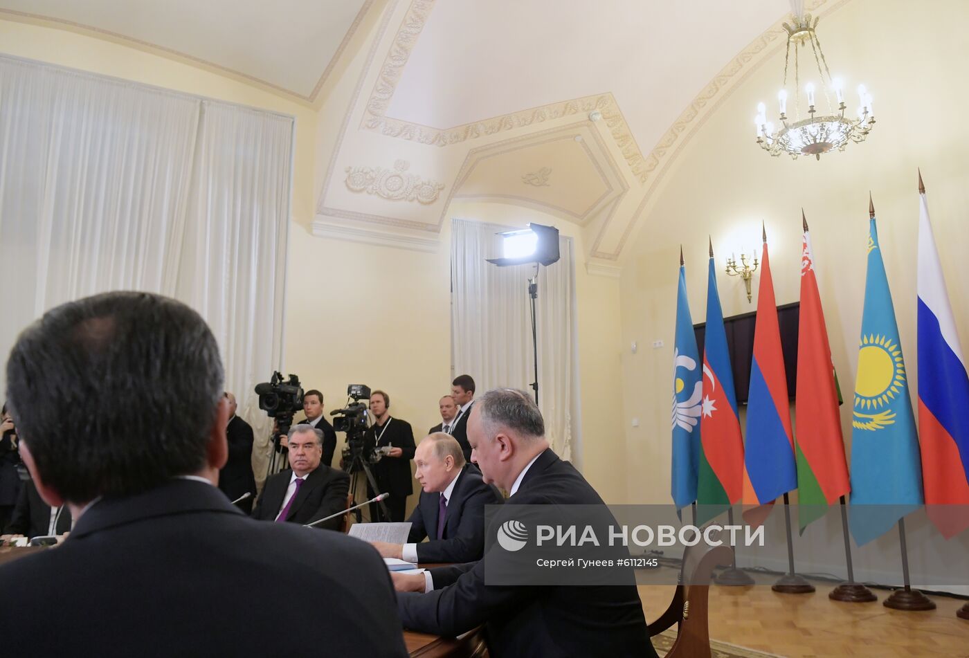 Рабочая поездка президента РФ В. Путина в Санкт-Петербург