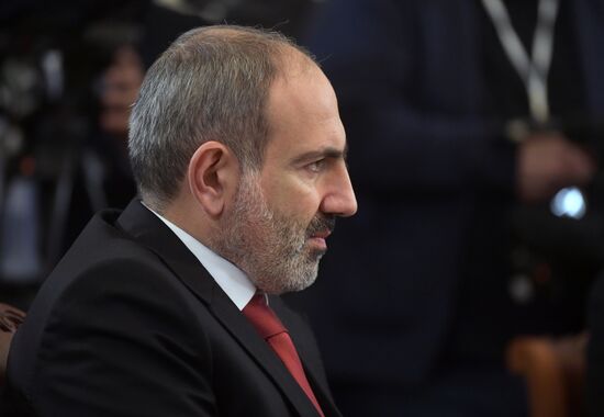 Рабочая поездка президента РФ В. Путина в Санкт-Петербург