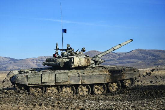 "Танковый биатлон" в Крыму