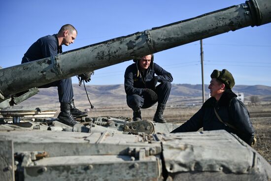 "Танковый биатлон" в Крыму