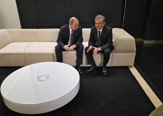 Рабочая поездка президента РФ В. Путина в Санкт-Петербург