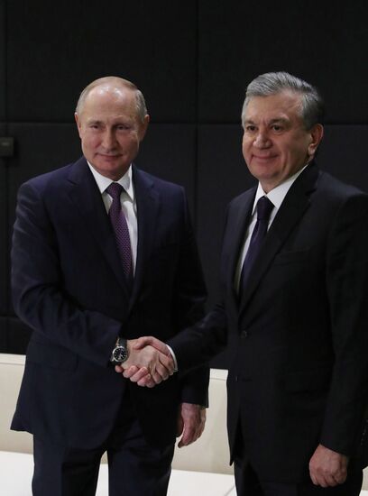 Рабочая поездка президента РФ В. Путина в Санкт-Петербург