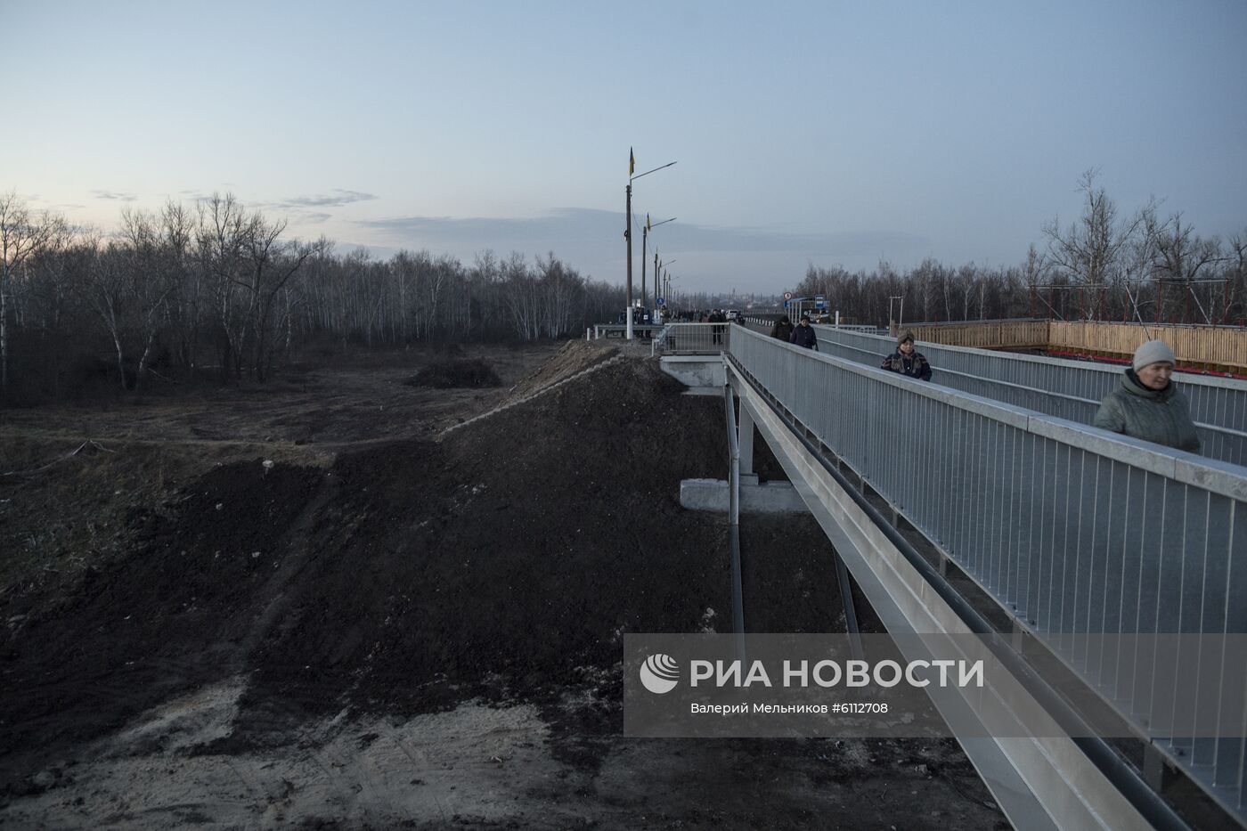 КПП "Станица Луганская" в Донбассе