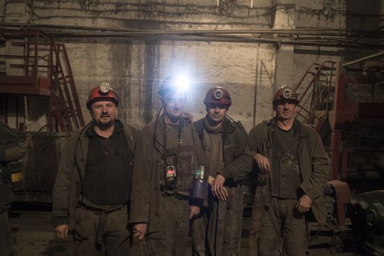Шахта "Мащинская" в Луганской области